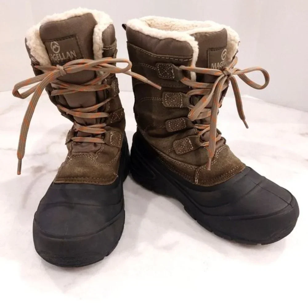 Magellan Outdoors Camo Duck Boots Unisex Youth 2 Lined Hiking Camping Snow Water